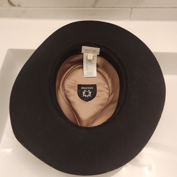 Brixton Victoria Felt Black/Black Satin Fedora - Picture 5 of 9